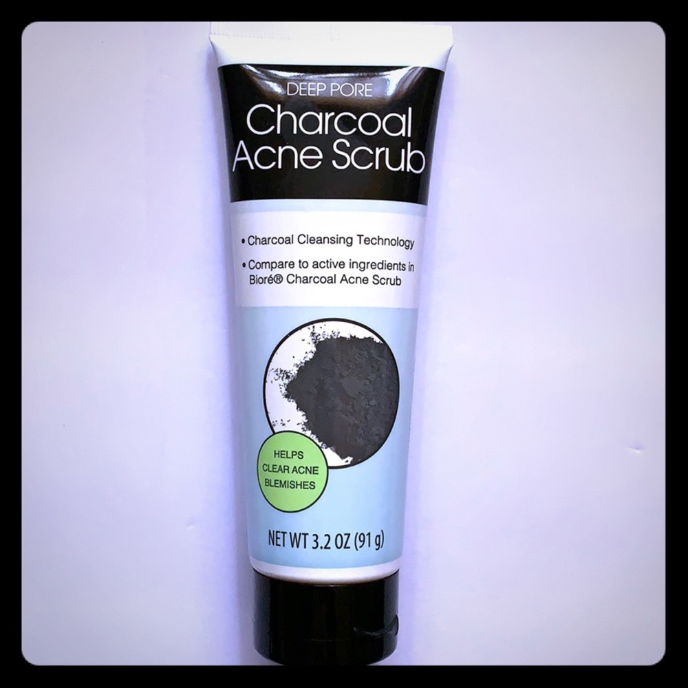 DEEP PORE Charcoal Acne Scrub